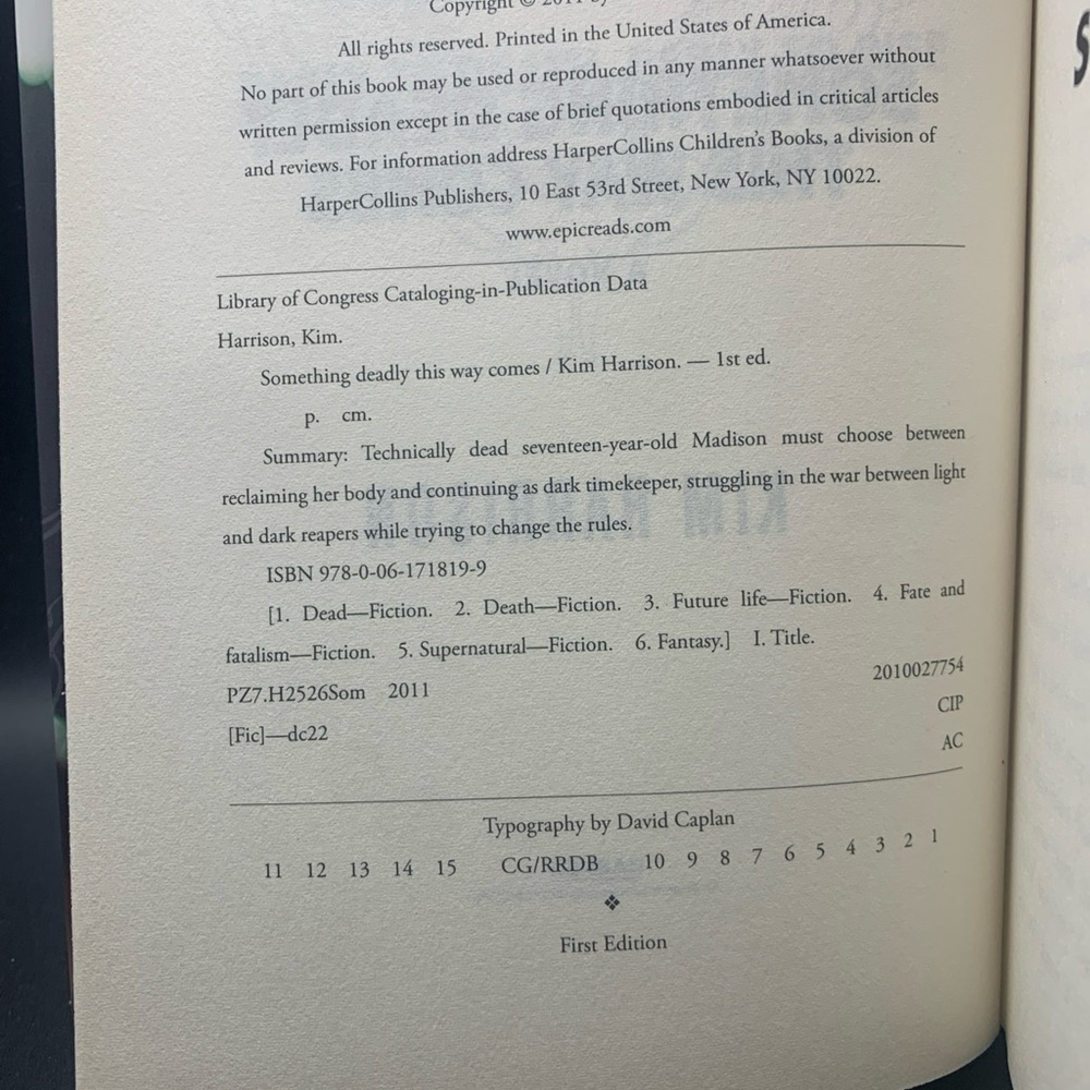 Book Something Deadly This Way Comes Kim Harrison 1st Edition 2011 NY Times - Picture 3 of 5